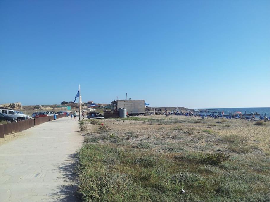 A Stone'S Throw From Everything Paphos Exterior foto